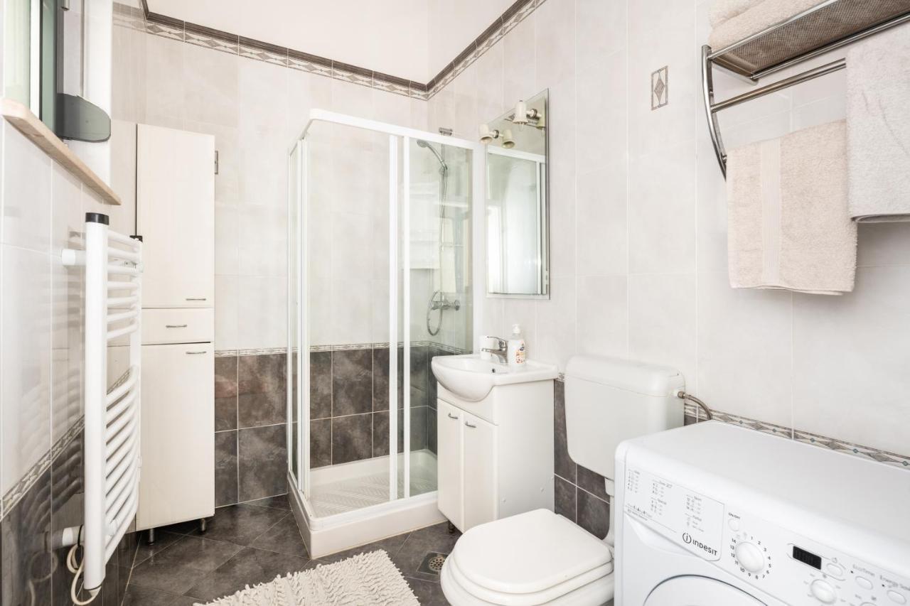 Seaview Apartment *