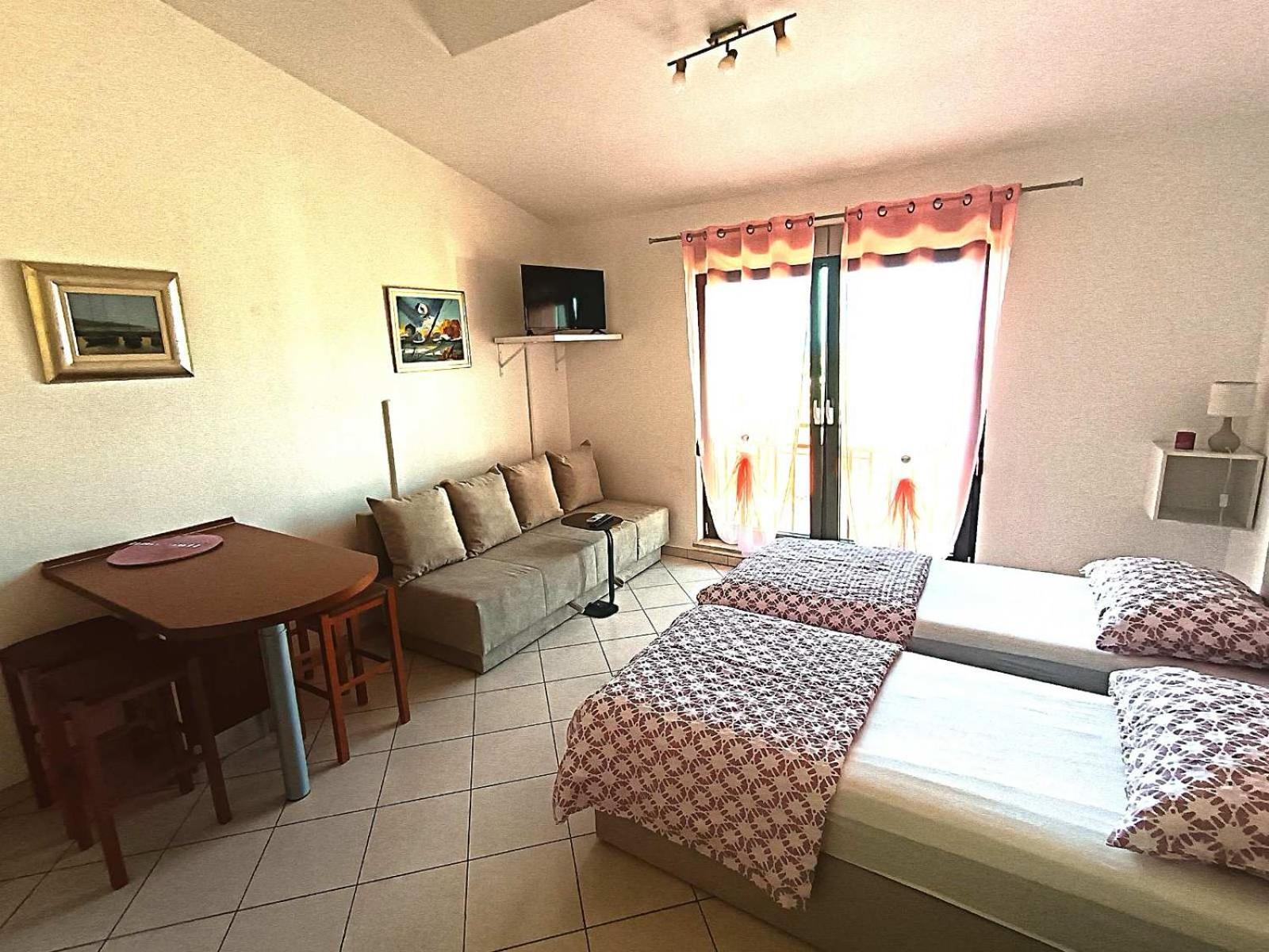 Seaview Apartment